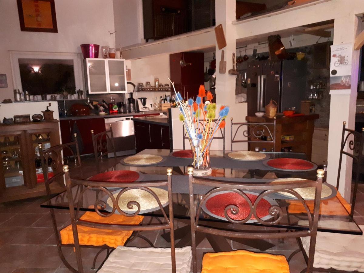 Chez Patricia & Denis Bed and Breakfast Flassans-sur-Issole Buitenkant foto